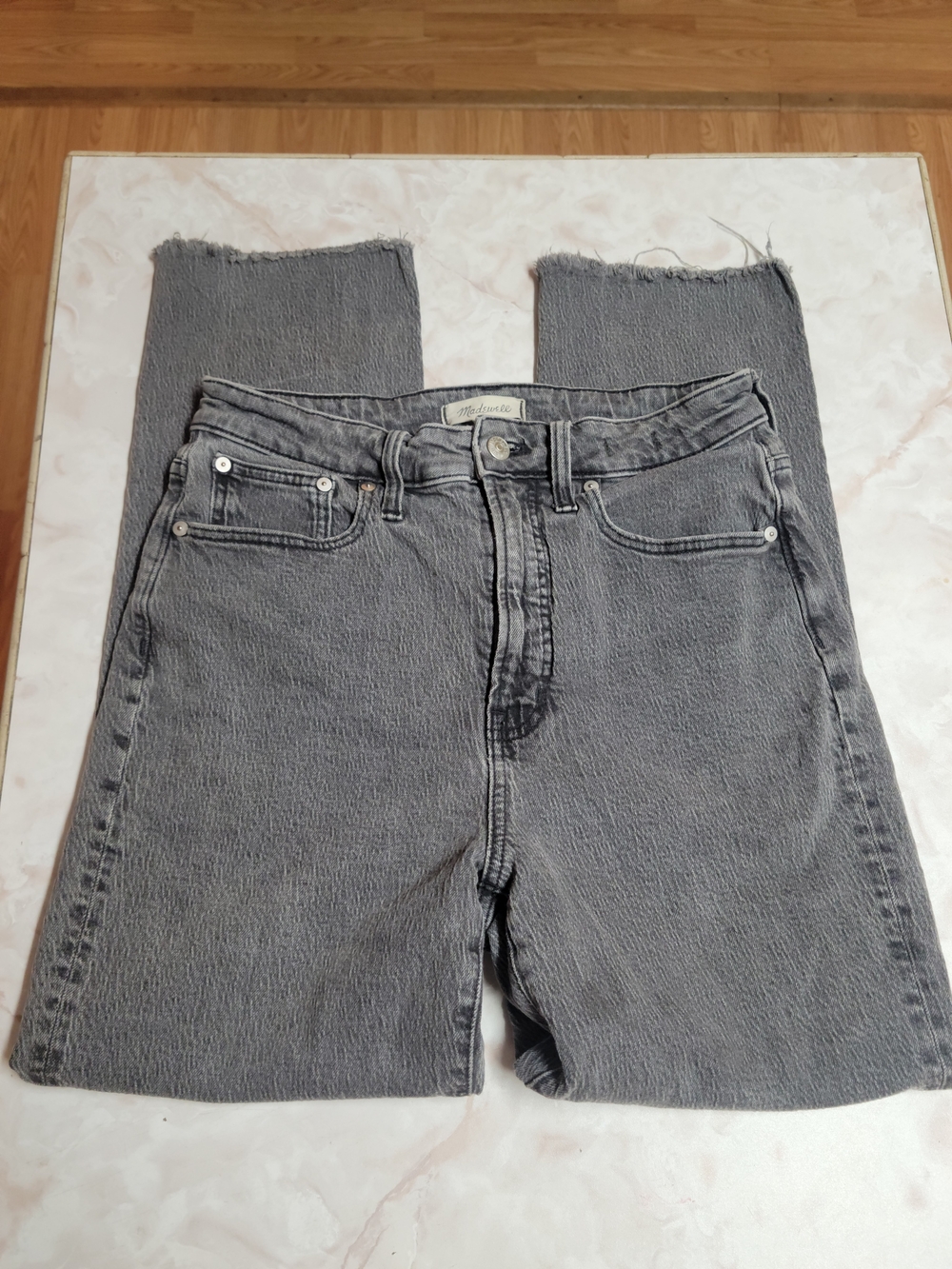 Madewell Jeans Curvy Perfect Vintage Straight Jeans 29 Lunar Wash Black Raw Hem